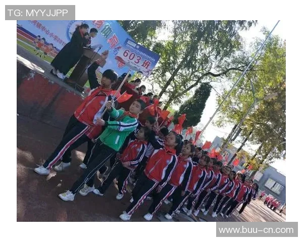 槅江足球明星队奋勇争先展现青春风采与团队精神